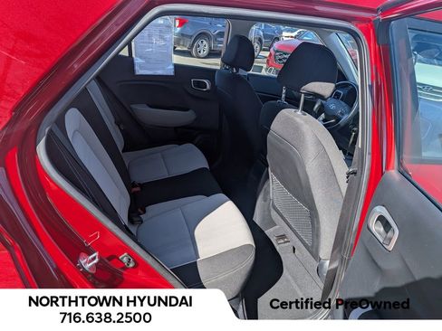 Certified 2023 Hyundai Venue SEL image 31