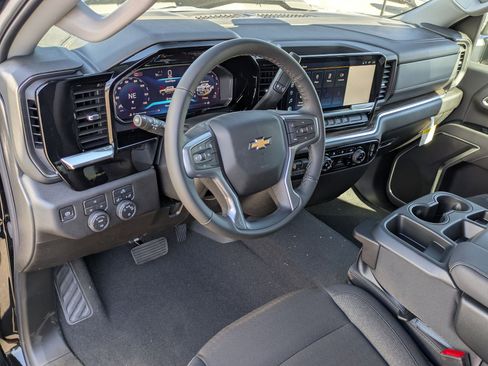 New 2026 Chevrolet Silverado 2500 LT image 8