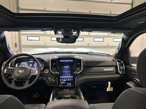 New 2026 RAM 1500 Big Horn AWD/4WD image 30