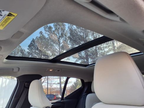 New 2025 Volvo XC40 B5 Plus w/ Protection Package Premier image 12