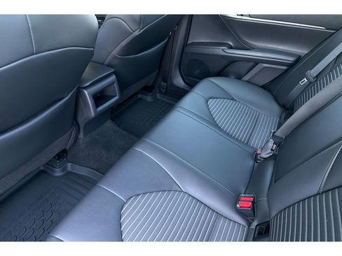 Used 2023 Toyota Camry SE FWD image 13