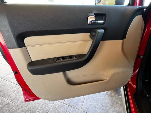 Used 2006 HUMMER H3 AWD/4WD image 9