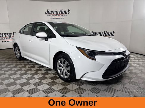 Used 2024 Toyota Corolla LE image 4