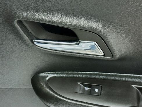 Used 2022 Chevrolet Trax LS w/ Tint and Cruise Package FWD image 52