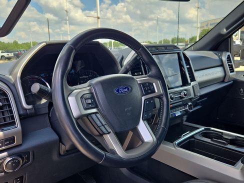 Used 2022 Ford F250 Lariat w/ Lariat Ultimate Package AWD/4WD image 15