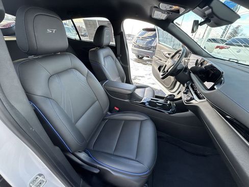 Certified 2024 Buick Envista Sport Touring w/ Convenience I Package image 25