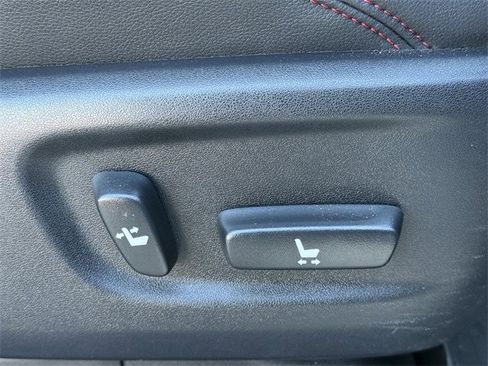 Used 2020 Toyota 4Runner Venture image 27