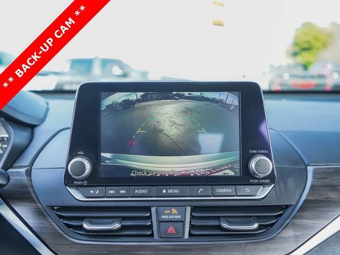 Used 2023 Nissan Altima 2.5 SV image 8