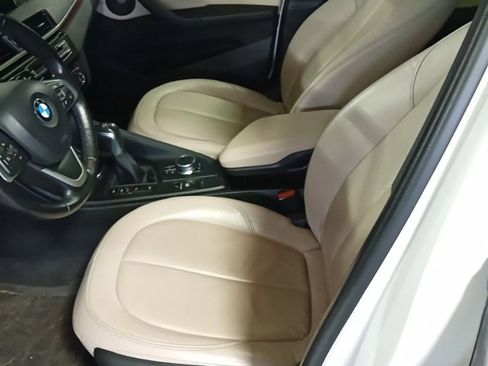 Used 2017 BMW X1 xDrive28i image 9