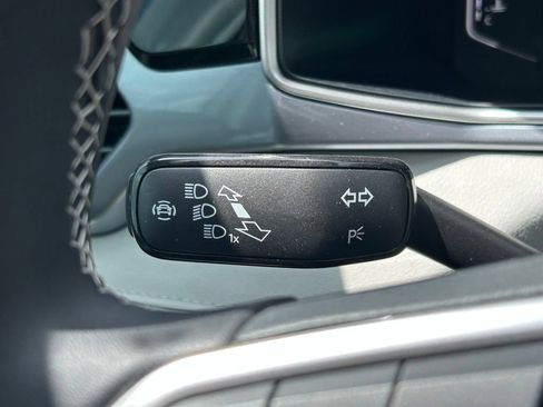 New 2026 Volkswagen Taos SEL AWD/4WD image 29