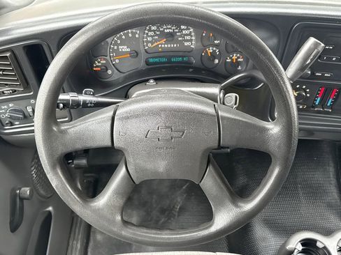 Used 2006 Chevrolet Silverado 3500 2WD Regular Cab image 12