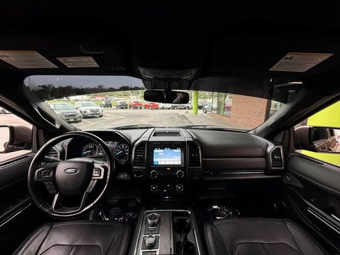 Used 2018 Ford Expedition Max Limited AWD/4WD image 26