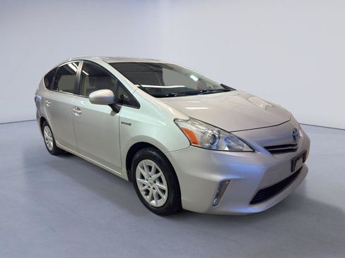 Used 2014 Toyota Prius V Three FWD image 1