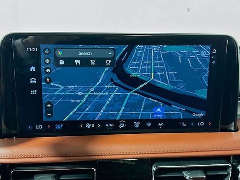 New 2025 Lincoln Aviator Reserve w/ Luxury Package image 16