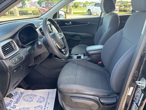 Used 2020 Kia Sorento LX FWD image 56