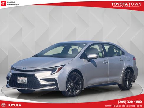 Certified 2023 Toyota Corolla SE FWD image 1