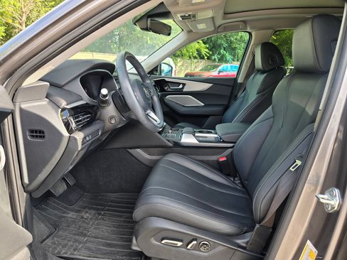 Used 2024 Acura MDX FWD image 9