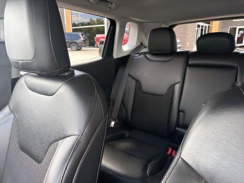 Used 2021 Jeep Compass Latitude AWD/4WD image 39