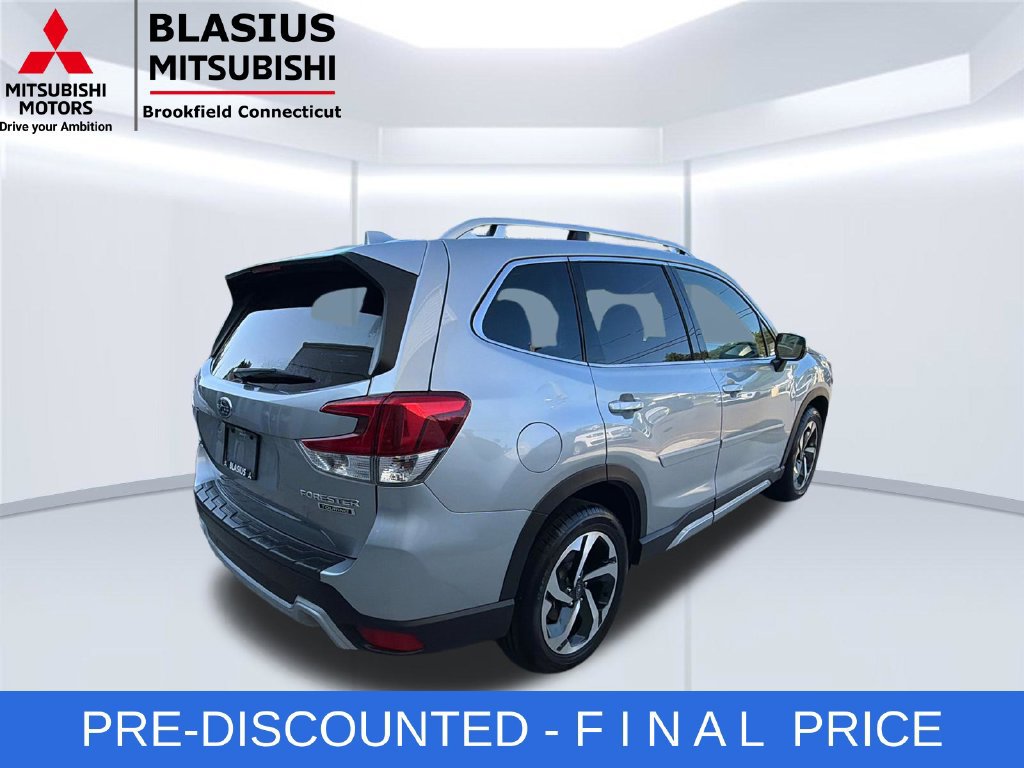 Used 2023 Subaru Forester Touring AWD/4WD image 8