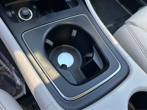 Used 2019 Mercedes-Benz GLA 250 image 28