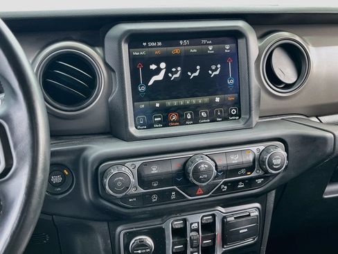 Used 2021 Jeep Wrangler Unlimited Sport AWD/4WD image 16