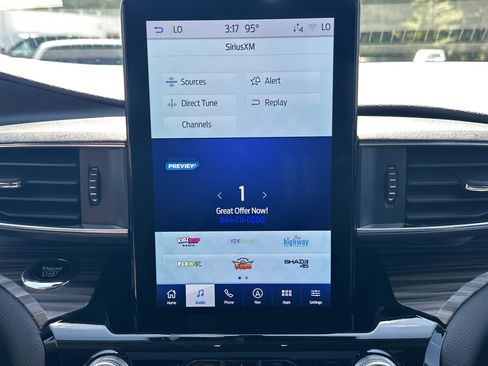 Used 2023 Ford Explorer Limited w/ Limited Technology Package RWD image 30