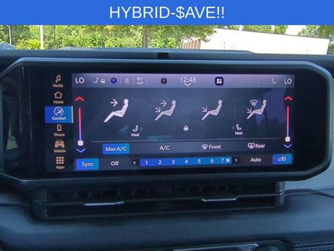 Used 2025 Jeep Wrangler Unlimited Sahara w/ Safety Group AWD/4WD image 23