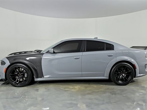 Used 2022 Dodge Charger SRT Hellcat w/ Harman/Kardon Audio Group RWD image 6