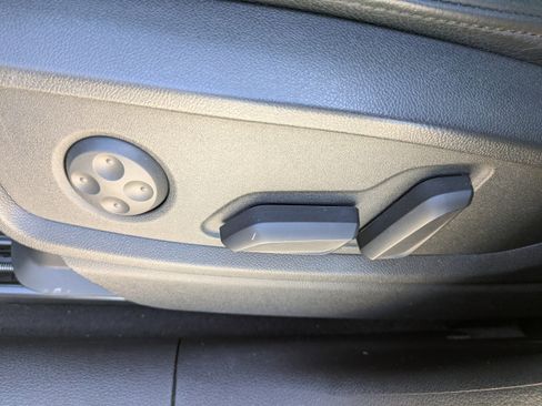 Used 2020 Audi Q5 2.0T Premium Plus w/ Premium Plus Package image 19