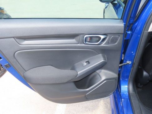 Used 2022 Honda Civic EX image 17