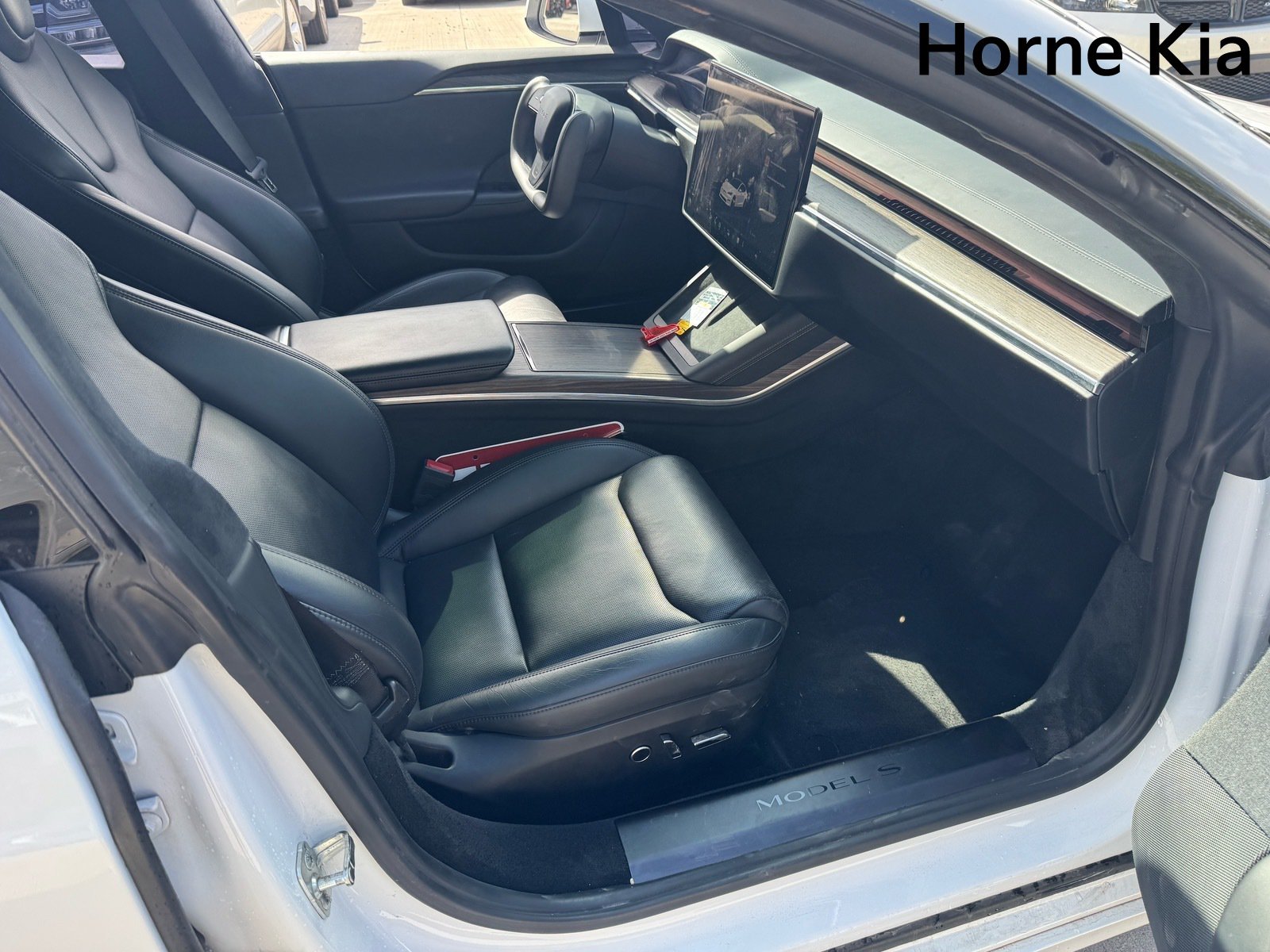 Used 2022 Tesla Model S AWD/4WD image 25