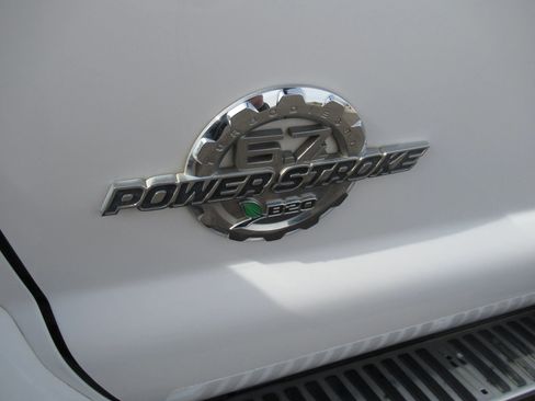 Used 2013 Ford F450 Lariat w/ Lariat Ultimate Pkg image 10