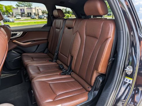 Used 2018 Audi Q7 2.0T Premium Plus AWD/4WD image 18