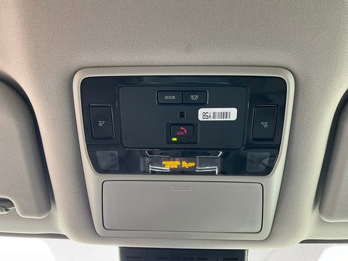 Used 2025 Toyota Grand Highlander FWD image 18