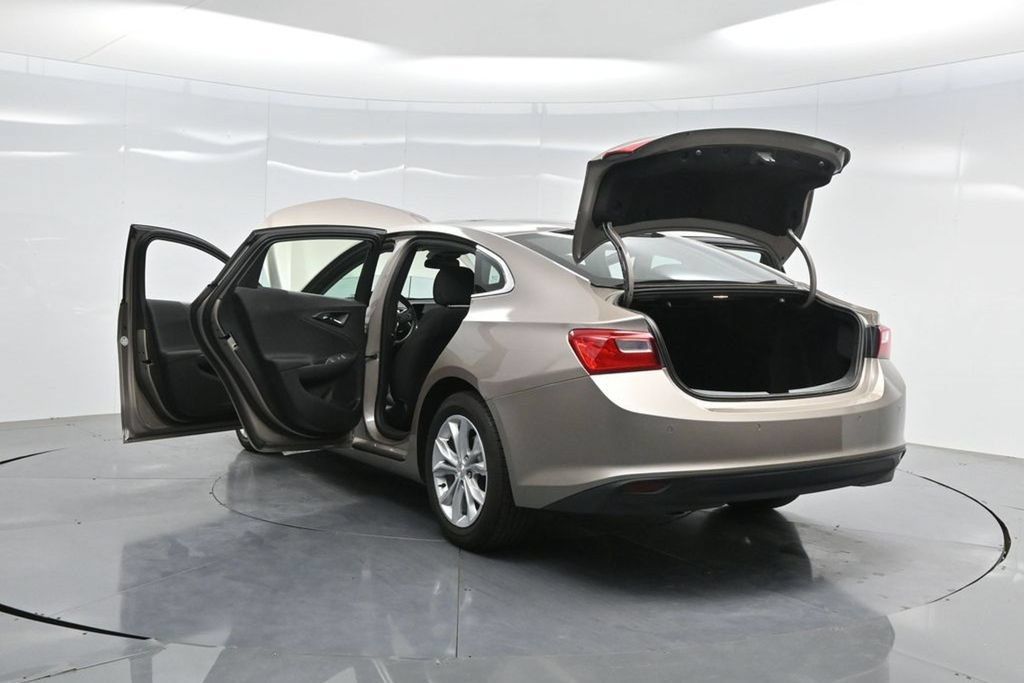 Used 2024 Chevrolet Malibu LT FWD image 39