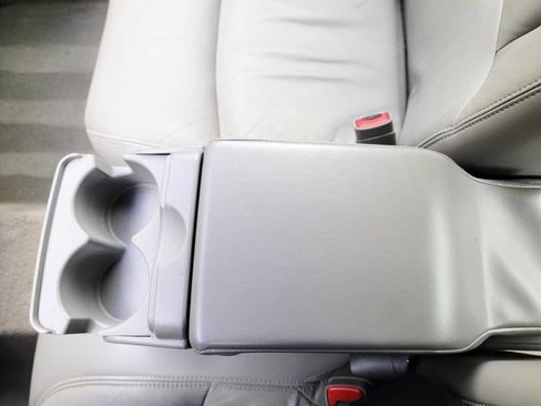 Used 2002 Buick Le Sabre Limited w/ Driver Confidence Pkg image 29