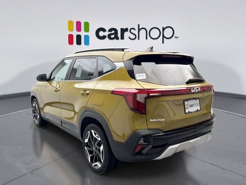 Used 2024 Kia Seltos SX w/ SX Sunroof Package AWD/4WD image 3