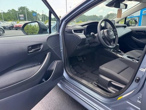 Used 2026 Toyota Corolla LE FWD image 13