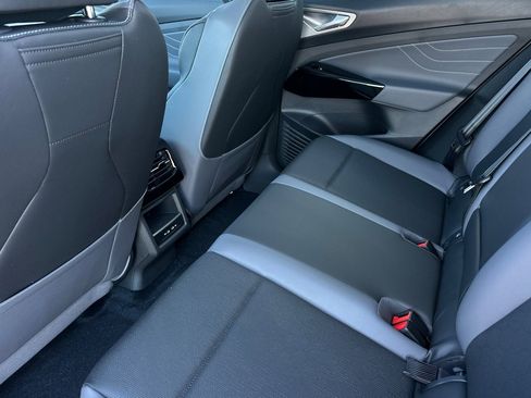 New 2026 Volkswagen ID.4 Pro S AWD/4WD image 12