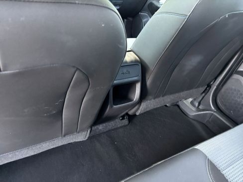 Used 2025 Chevrolet Trax LT image 24