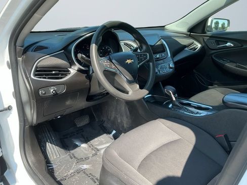 Used 2023 Chevrolet Malibu LT FWD image 11