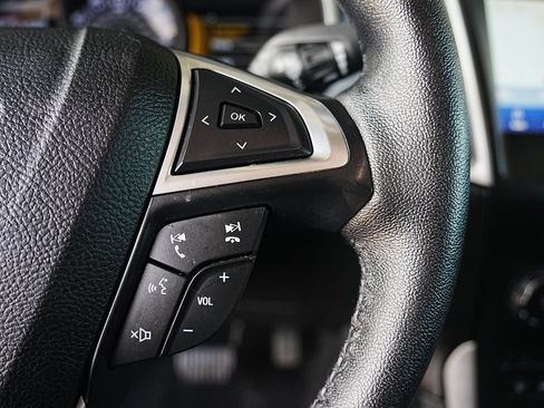 Used 2020 Ford Edge SEL w/ Convenience Package FWD image 14