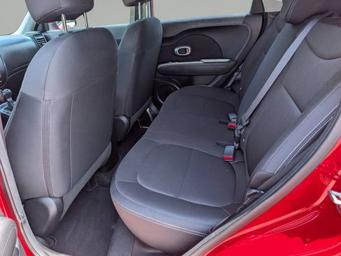 Used 2019 Kia Soul FWD image 14