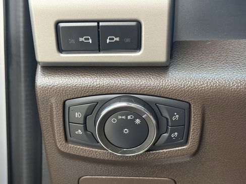 Used 2020 Ford F150 King Ranch w/ Equipment Group 601A Luxury AWD/4WD image 26