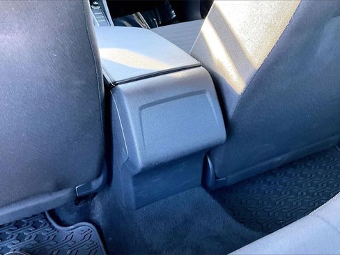 Certified 2025 Volkswagen Jetta S image 18