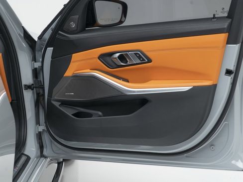 Used 2023 BMW M3 Competition w/ M Carbon Exterior Package image 39