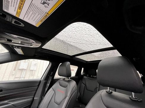 New 2026 Jeep Compass Trailhawk w/ Sun, Sound & Navigation Group image 26