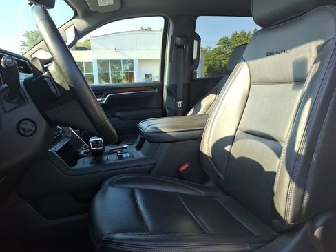 Used 2024 GMC Sierra 1500 Denali w/ Denali Reserve Package AWD/4WD image 13