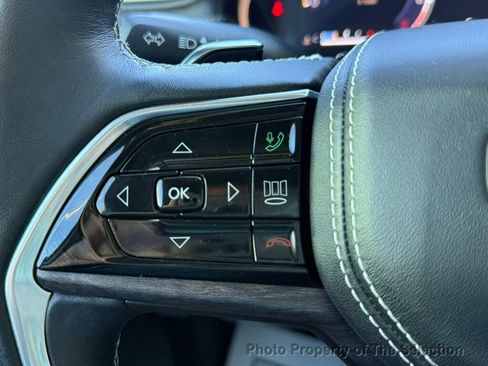 Used 2021 Jeep Grand Cherokee L Overland w/ Luxury Tech Group IV image 22