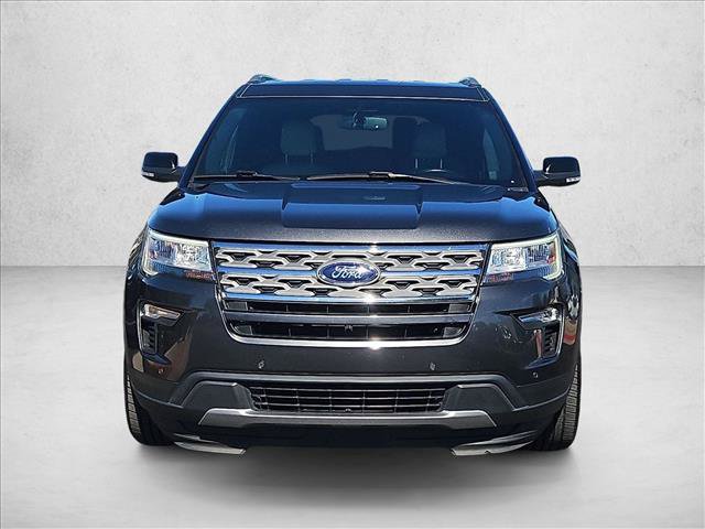 Used 2018 Ford Explorer XLT w/ Equipment Group 202A FWD image 2